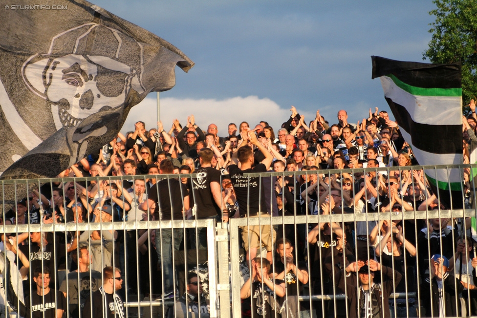 Wolfsberg - Sturm Graz
Oesterreichische Fussball Bundesliga, 33. Runde, Wolfsberger AC - SK Sturm Graz, Lavanttal Arena Wolfsberg, 16.05.2015. 

Foto zeigt Fans von Sturm
