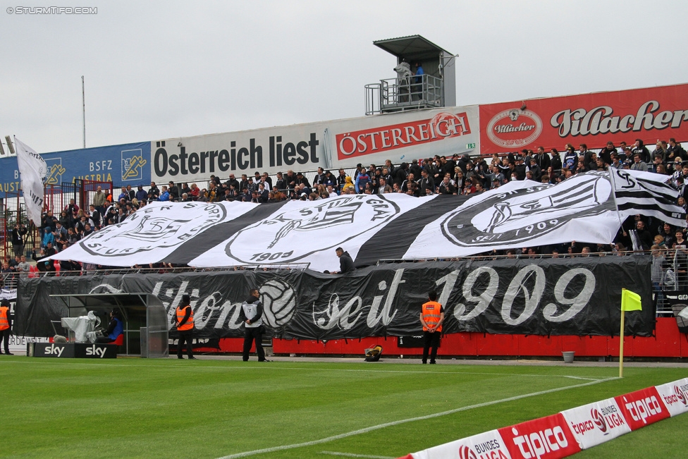 Admira Wacker - Sturm Graz
Oesterreichische Fussball Bundesliga, 35. Runde, FC Admira Wacker Moedling - SK Sturm Graz, Stadion Suedstadt Maria Enzersdorf, 24.05.2015. 

Foto zeigt Fans von Sturm mit einer Choreografie
