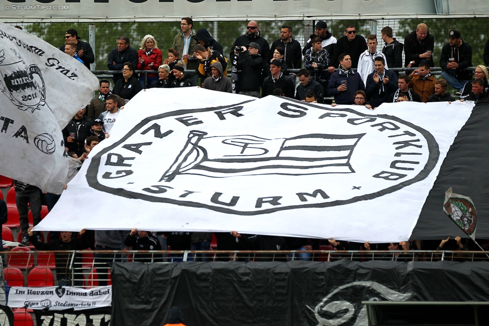 Admira Wacker - Sturm Graz
Oesterreichische Fussball Bundesliga, 35. Runde, FC Admira Wacker Moedling - SK Sturm Graz, Stadion Suedstadt Maria Enzersdorf, 24.05.2015. 

Foto zeigt Fans von Sturm mit einer Choreografie
