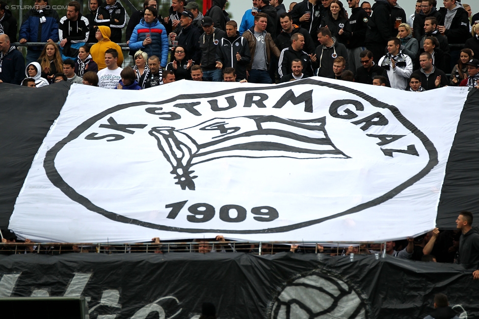 Admira Wacker - Sturm Graz
Oesterreichische Fussball Bundesliga, 35. Runde, FC Admira Wacker Moedling - SK Sturm Graz, Stadion Suedstadt Maria Enzersdorf, 24.05.2015. 

Foto zeigt Fans von Sturm mit einer Choreografie
