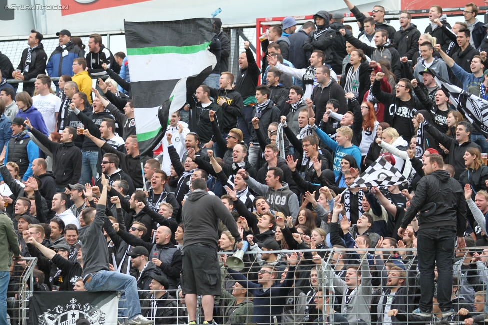 Admira Wacker - Sturm Graz
Oesterreichische Fussball Bundesliga, 35. Runde, FC Admira Wacker Moedling - SK Sturm Graz, Stadion Suedstadt Maria Enzersdorf, 24.05.2015. 

Foto zeigt Fans von Sturm
