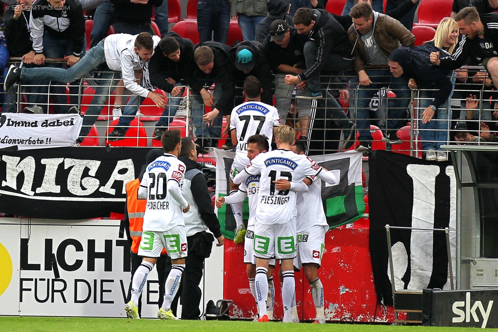 Admira Wacker - Sturm Graz
Oesterreichische Fussball Bundesliga, 35. Runde, FC Admira Wacker Moedling - SK Sturm Graz, Stadion Suedstadt Maria Enzersdorf, 24.05.2015. 

Foto zeigt Daniel Offenbacher (Sturm), Donisi Avdijaj (Sturm), Anel Hadzic (Sturm) und Simon Piesinger (Sturm)
