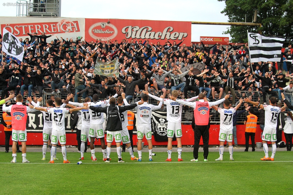 Admira Wacker - Sturm Graz
Oesterreichische Fussball Bundesliga, 35. Runde, FC Admira Wacker Moedling - SK Sturm Graz, Stadion Suedstadt Maria Enzersdorf, 24.05.2015. 

Foto zeigt die Mannschaft von Sturm und Fans von Sturm
