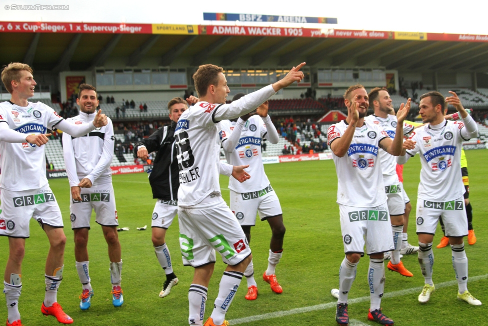 Admira Wacker - Sturm Graz
Oesterreichische Fussball Bundesliga, 35. Runde, FC Admira Wacker Moedling - SK Sturm Graz, Stadion Suedstadt Maria Enzersdorf, 24.05.2015. 

Foto zeigt die Mannschaft von Sturm
Schlüsselwörter: jubel