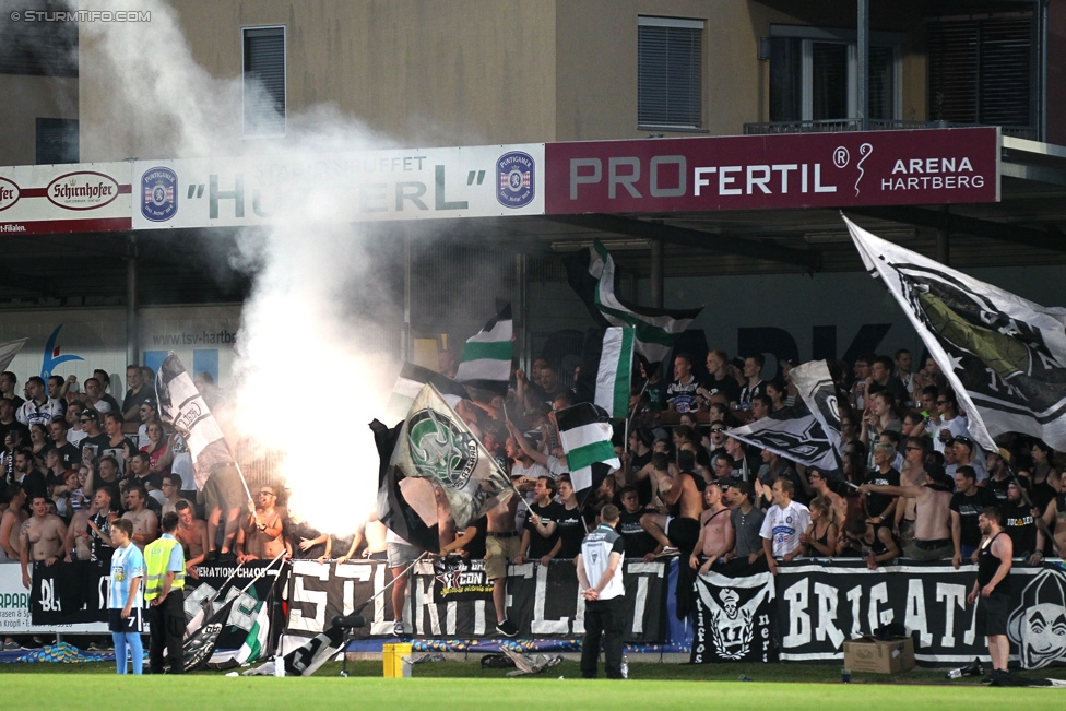 Hartberg - Sturm Graz
OEFB Cup, 1. Runde, TSV Hartberg - SK Sturm Graz, Arena Hartberg, 18.07.2015. 

Foto zeigt Fans von Sturm
Schlüsselwörter: pyrotechnik