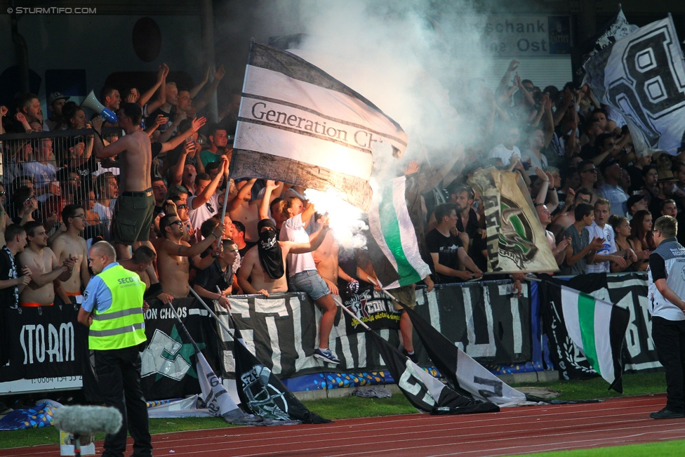 Hartberg - Sturm Graz
OEFB Cup, 1. Runde, TSV Hartberg - SK Sturm Graz, Arena Hartberg, 18.07.2015. 

Foto zeigt Fans von Sturm
Schlüsselwörter: pyrotechnik