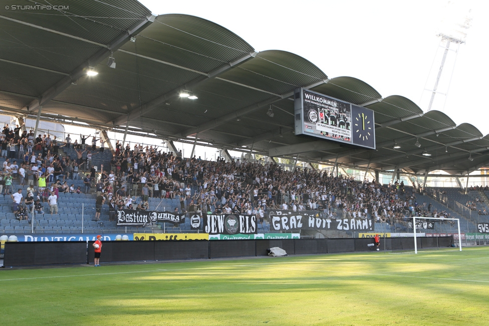 Sturm Graz - Besiktas
Testspiel,  SK Sturm Graz - Besiktas Istanbul, Stadion Liebenau Graz, 22.07.2015. 

Foto zeigt Fans von Sturm
