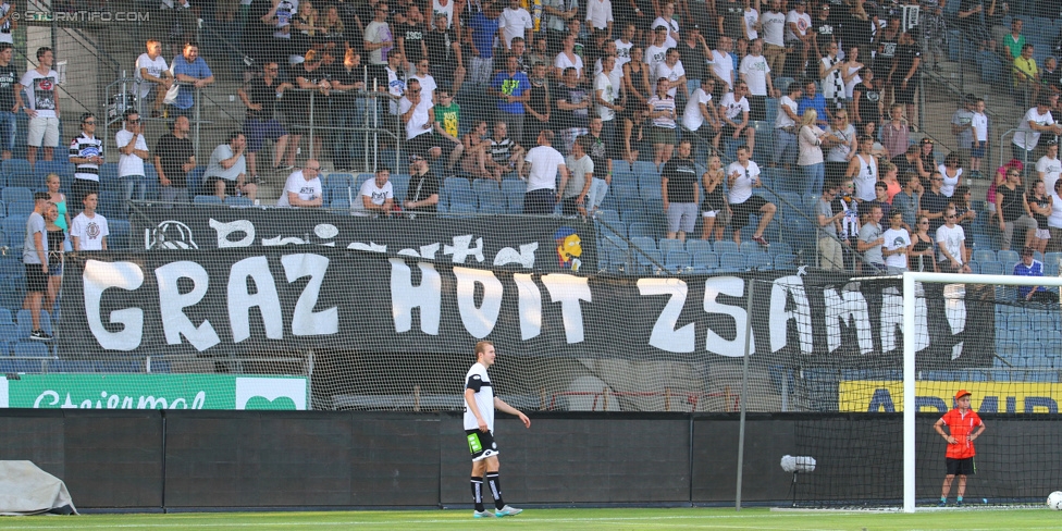 Sturm Graz - Besiktas
Testspiel,  SK Sturm Graz - Besiktas Istanbul, Stadion Liebenau Graz, 22.07.2015. 

Foto zeigt Fans von Sturm mit einem Spruchband
