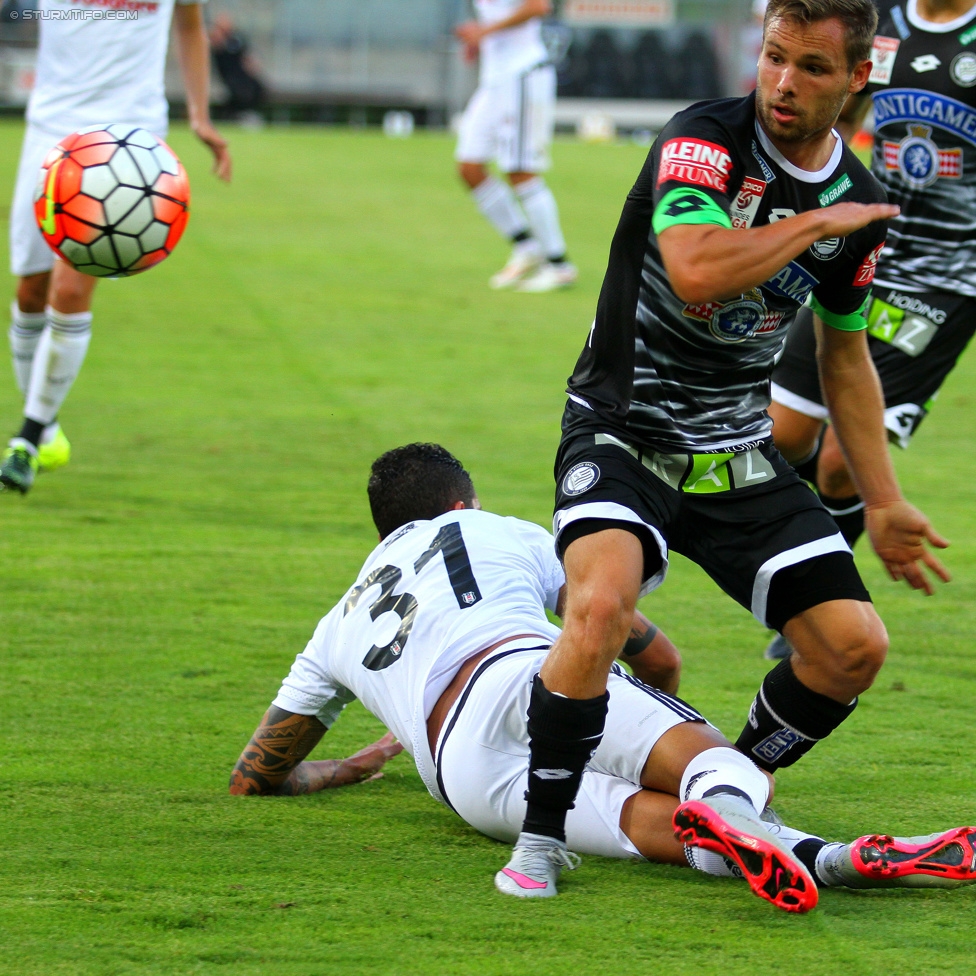 Sturm Graz - Besiktas
Testspiel,  SK Sturm Graz - Besiktas Istanbul, Stadion Liebenau Graz, 22.07.2015. 

Foto zeigt Ramon Motta (Besiktas) und David Schloffer (Sturm)
