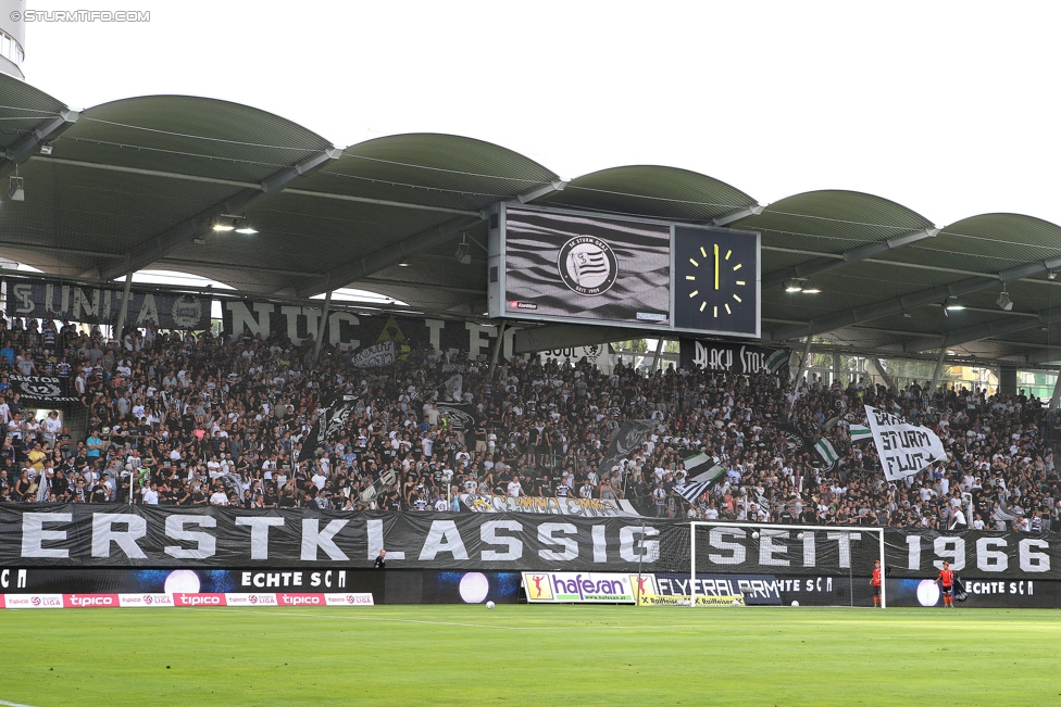 Sturm Graz - Admira Wacker
Oesterreichische Fussball Bundesliga, 1. Runde, SK Sturm Graz - FC Admira Wacker Moedling, Stadion Liebenau Graz, 25.07.2015. 

Foto zeigt Fans von Sturm mit einem Spruchband
