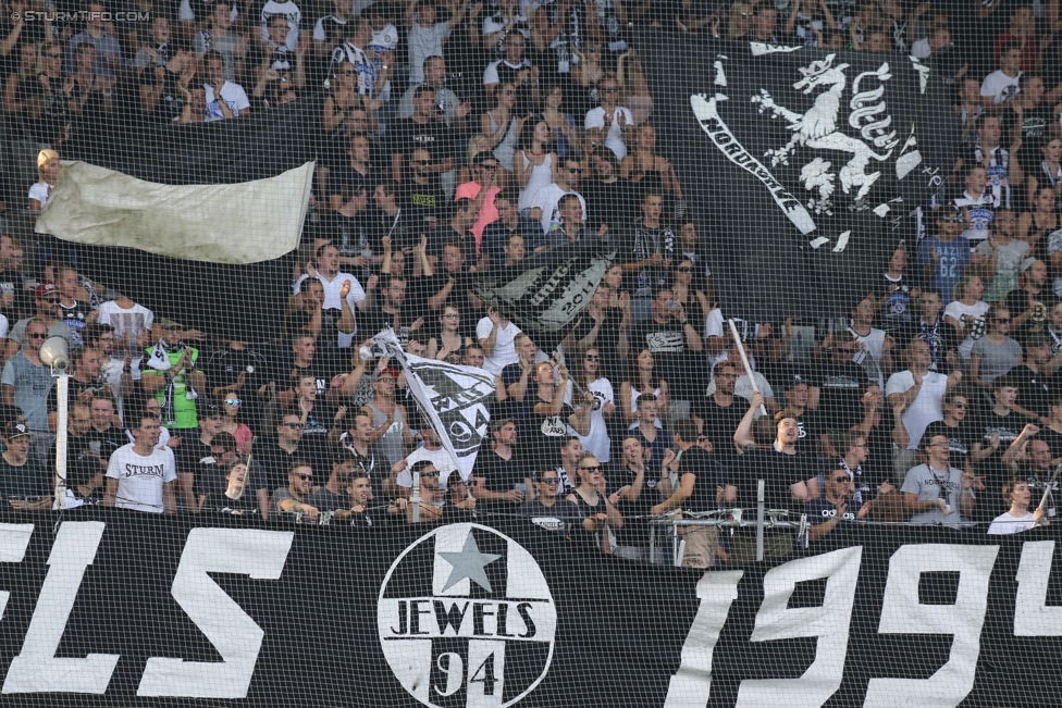 Sturm Graz - Admira Wacker
Oesterreichische Fussball Bundesliga, 1. Runde, SK Sturm Graz - FC Admira Wacker Moedling, Stadion Liebenau Graz, 25.07.2015. 

Foto zeigt Fans von Sturm
