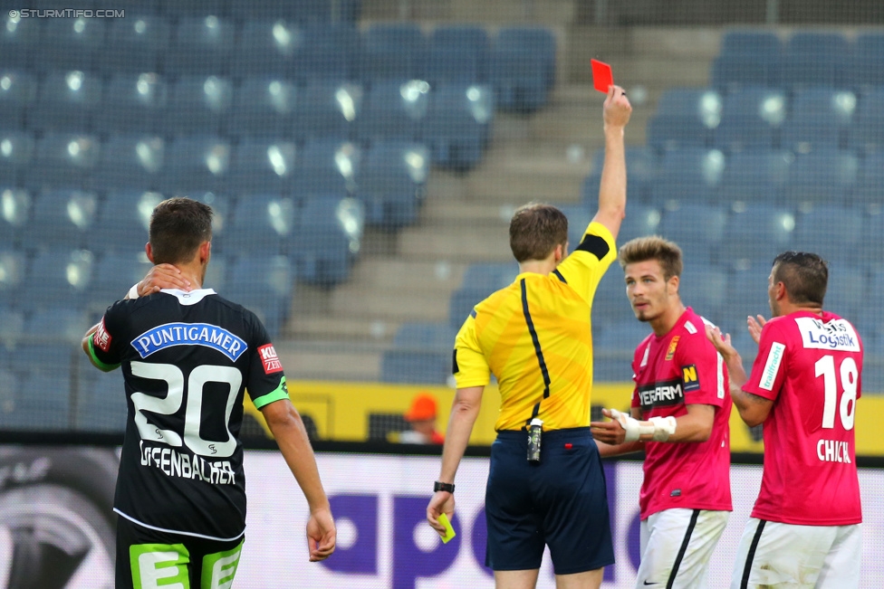 Sturm Graz - Admira Wacker
Oesterreichische Fussball Bundesliga, 1. Runde, SK Sturm Graz - FC Admira Wacker Moedling, Stadion Liebenau Graz, 25.07.2015. 

Foto zeigt Daniel Offenbacher (Sturm), Schiedsrichter Dominik Ouschan, Dominik Starkl (Admira) und Rene Schicker (Admira)
Schlüsselwörter: rote