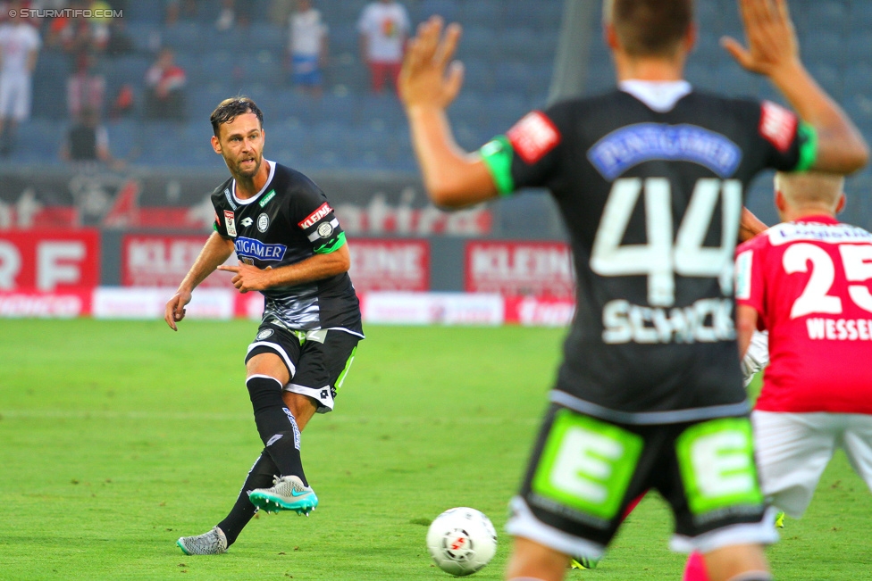 Sturm Graz - Admira Wacker
Oesterreichische Fussball Bundesliga, 1. Runde, SK Sturm Graz - FC Admira Wacker Moedling, Stadion Liebenau Graz, 25.07.2015. 

Foto zeigt Michael Madl (Sturm) und Thorsten Schick (Sturm)
