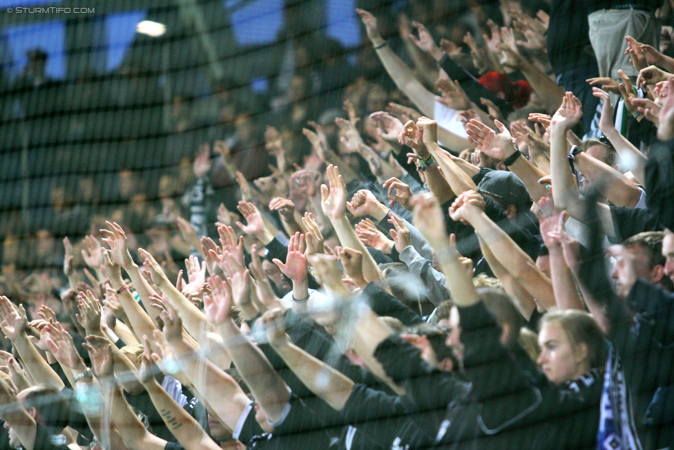 Sturm Graz - Rubin Kasan
UEFA Europa League Qualifikation 3. Runde, SK Sturm Graz -  FK Rubin Kasan, Stadion Liebenau Graz, 30.07.2015. 

Foto zeigt Fans von Sturm
