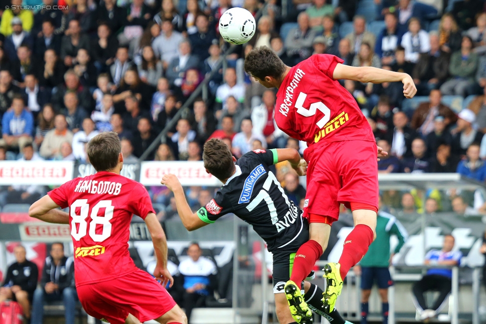 Sturm Graz - Rubin Kasan
UEFA Europa League Qualifikation 3. Runde, SK Sturm Graz -  FK Rubin Kasan, Stadion Liebenau Graz, 30.07.2015. 

Foto zeigt Ruslan Kambolov (Kasan), Donisi Avdijaj (Sturm) und Solomon Kverkvelia (Kasan)
Schlüsselwörter: kopfball