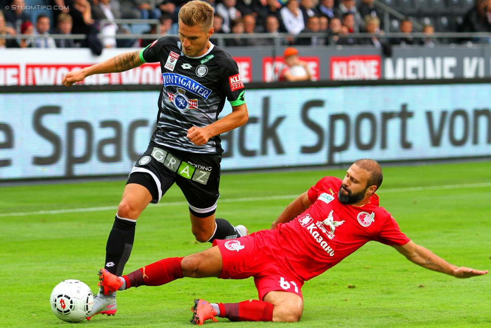 Sturm Graz - Rubin Kasan
UEFA Europa League Qualifikation 3. Runde, SK Sturm Graz -  FK Rubin Kasan, Stadion Liebenau Graz, 30.07.2015. 

Foto zeigt Thorsten Schick (Sturm) und Gokdeniz Karadeniz (Kasan)
