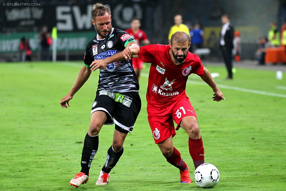 Sturm Graz - Rubin Kasan
UEFA Europa League Qualifikation 3. Runde, SK Sturm Graz -  FK Rubin Kasan, Stadion Liebenau Graz, 30.07.2015. 

Foto zeigt Martin Ehrenreich (Sturm) und Gokdeniz Karadeniz (Kasan)
