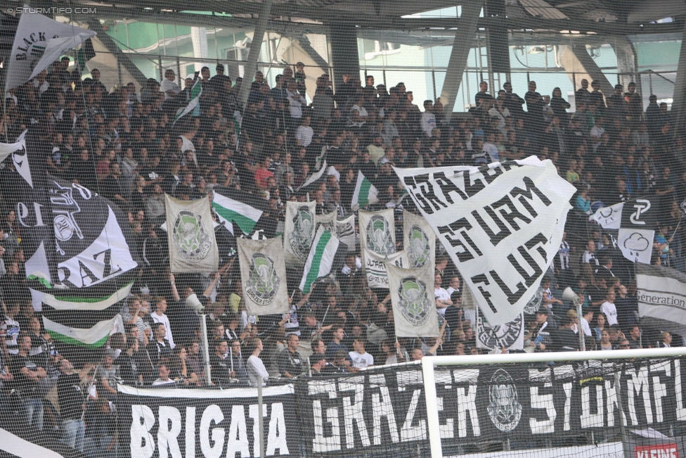 Sturm Graz - Groedig
Oesterreichische Fussball Bundesliga, 2. Runde, SK Sturm Graz - SV Groedig, Stadion Liebenau Graz, 02.08.2015. 

Foto zeigt Fans von Sturm
