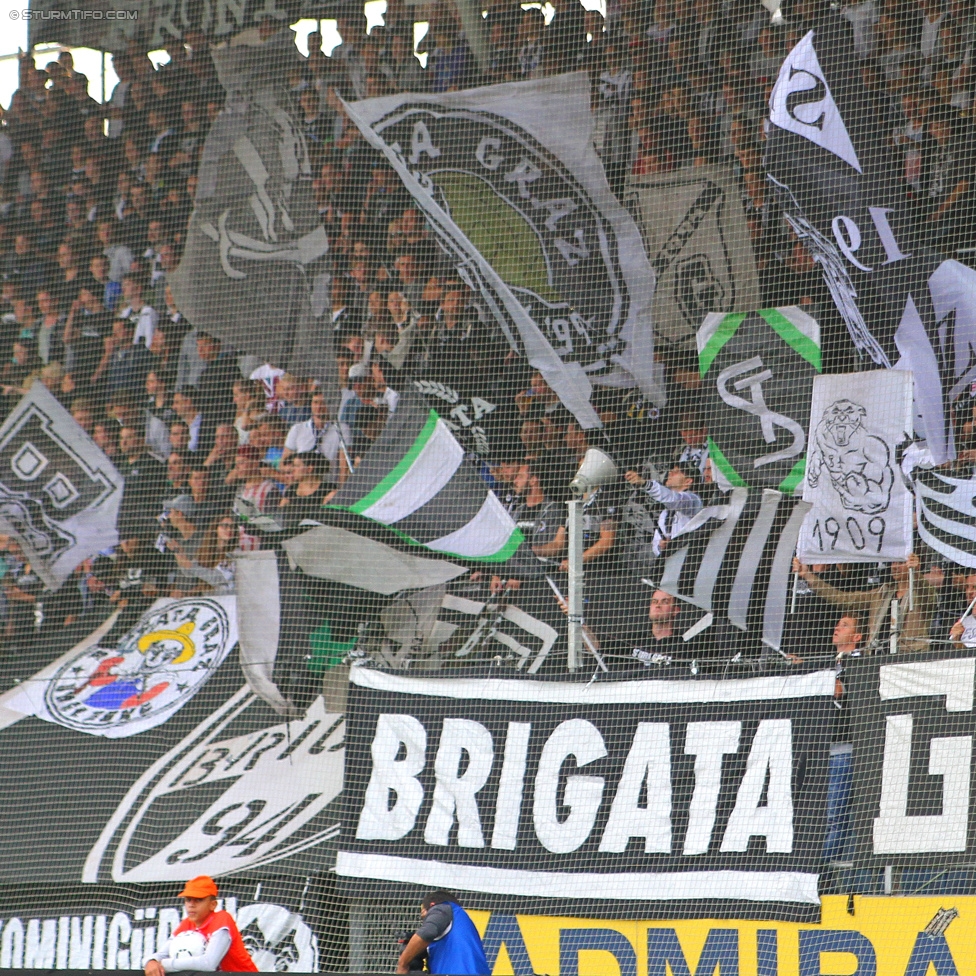 Sturm Graz - Groedig
Oesterreichische Fussball Bundesliga, 2. Runde, SK Sturm Graz - SV Groedig, Stadion Liebenau Graz, 02.08.2015. 

Foto zeigt Fans von Sturm
