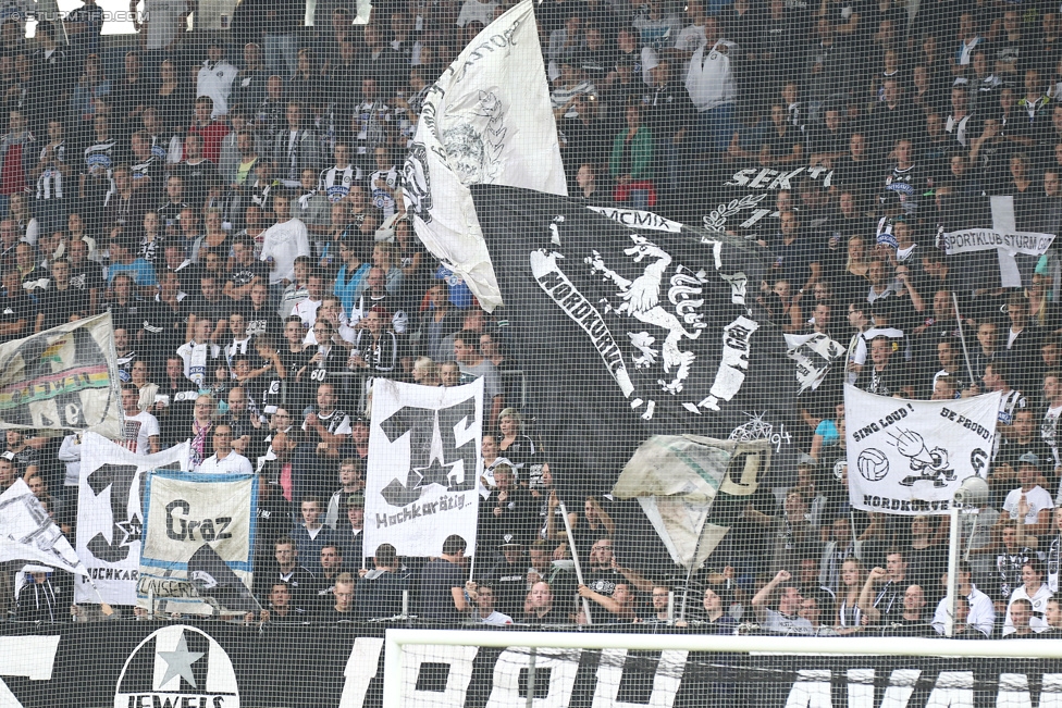 Sturm Graz - Groedig
Oesterreichische Fussball Bundesliga, 2. Runde, SK Sturm Graz - SV Groedig, Stadion Liebenau Graz, 02.08.2015. 

Foto zeigt Fans von Sturm
