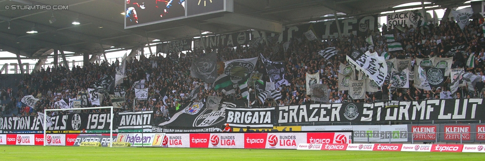 Sturm Graz - Groedig
Oesterreichische Fussball Bundesliga, 2. Runde, SK Sturm Graz - SV Groedig, Stadion Liebenau Graz, 02.08.2015. 

Foto zeigt Fans von Sturm
