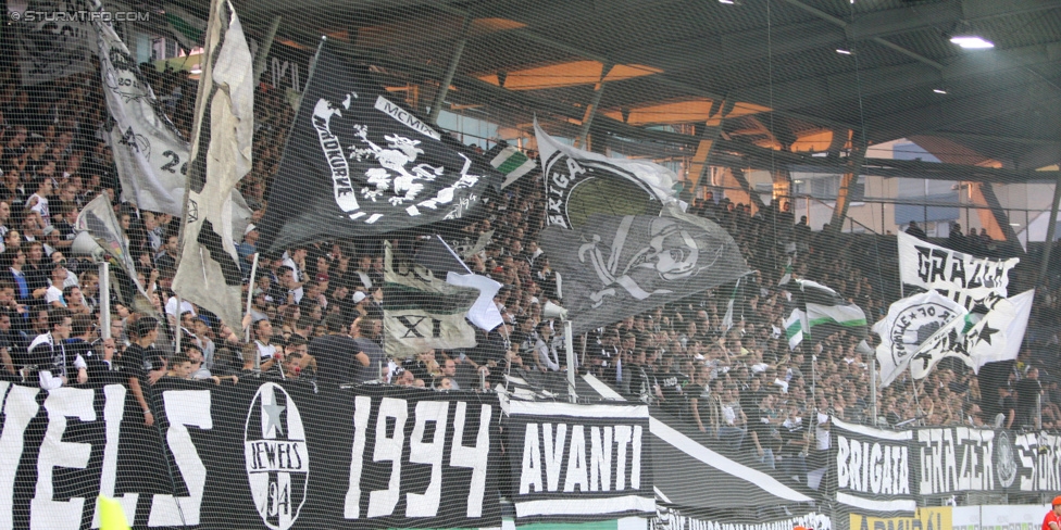 Sturm Graz - Groedig
Oesterreichische Fussball Bundesliga, 2. Runde, SK Sturm Graz - SV Groedig, Stadion Liebenau Graz, 02.08.2015. 

Foto zeigt Fans von Sturm
