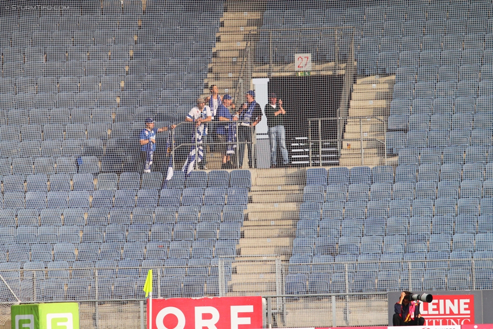 Sturm Graz - Groedig
Oesterreichische Fussball Bundesliga, 2. Runde, SK Sturm Graz - SV Groedig, Stadion Liebenau Graz, 02.08.2015. 

Foto zeigt Fans von Groedig
