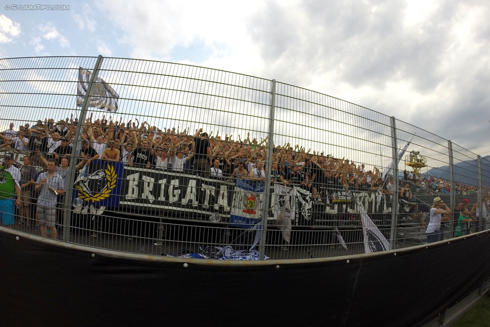 Altach - Sturm Graz
Oesterreichische Fussball Bundesliga, 3. Runde, SC Rheindorf Altach - SK Sturm Graz, Stadion Schnabelholz Altach, 09.08.2015. 

Foto zeigt Fans von Sturm
