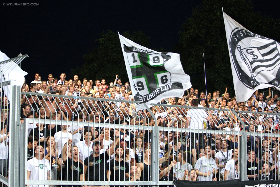 Wolfsberg - Sturm Graz
Oesterreichische Fussball Bundesliga, 4. Runde, Wolfsberger AC - SK Sturm Graz, Lavanttal-Arena Wolfsberg, 12.08.2015. 

Foto zeigt Fans von Sturm
