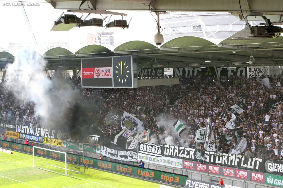 Sturm Graz - Rapid Wien
Oesterreichische Fussball Bundesliga, 5. Runde, SK Sturm Graz - SK Rapid Wien, Stadion Liebenau Graz, 16.08.2015. 

Foto zeigt Fans von Sturm
