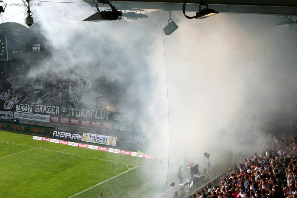 Sturm Graz - Rapid Wien
Oesterreichische Fussball Bundesliga, 5. Runde, SK Sturm Graz - SK Rapid Wien, Stadion Liebenau Graz, 16.08.2015. 

Foto zeigt Fans von Sturm
