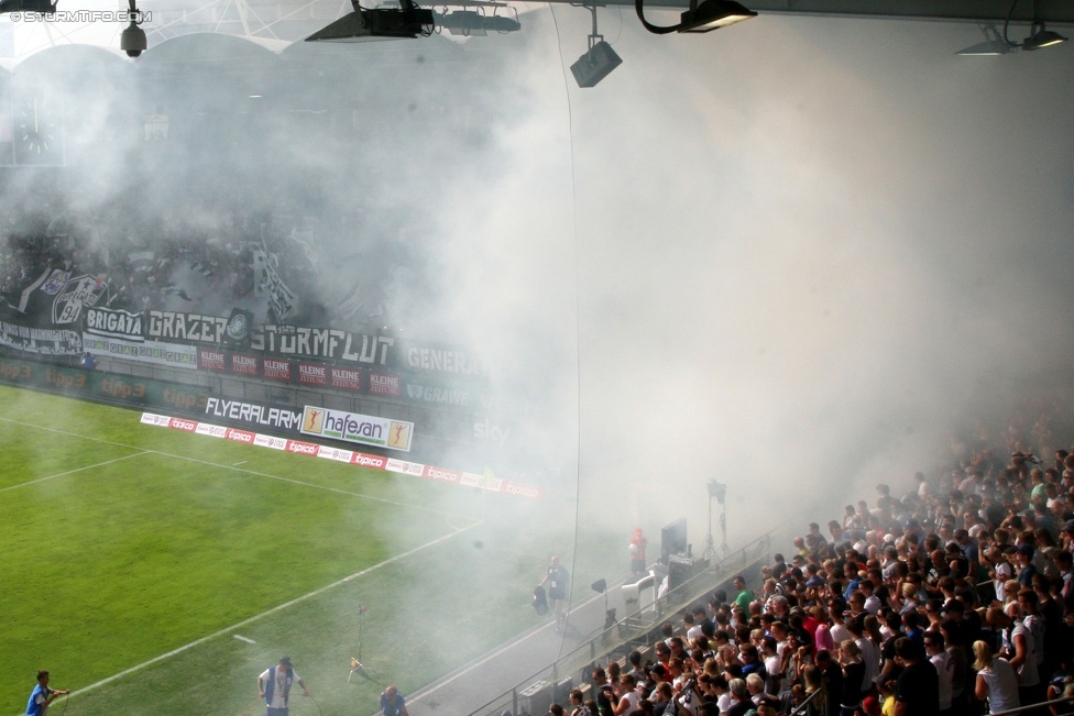 Sturm Graz - Rapid Wien
Oesterreichische Fussball Bundesliga, 5. Runde, SK Sturm Graz - SK Rapid Wien, Stadion Liebenau Graz, 16.08.2015. 

Foto zeigt Fans von Sturm
