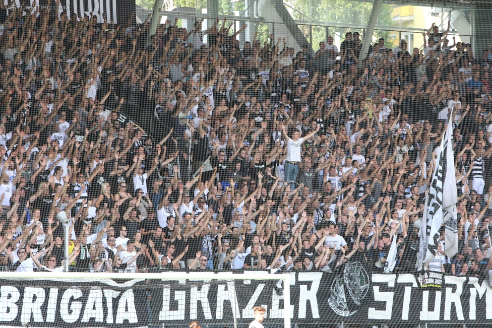 Sturm Graz - Rapid Wien
Oesterreichische Fussball Bundesliga, 5. Runde, SK Sturm Graz - SK Rapid Wien, Stadion Liebenau Graz, 16.08.2015. 

Foto zeigt Fans von Sturm
