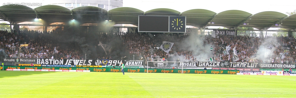 Sturm Graz - Rapid Wien
Oesterreichische Fussball Bundesliga, 5. Runde, SK Sturm Graz - SK Rapid Wien, Stadion Liebenau Graz, 16.08.2015. 

Foto zeigt Fans von Sturm
