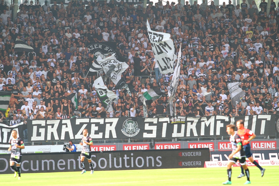 Sturm Graz - Rapid Wien
Oesterreichische Fussball Bundesliga, 5. Runde, SK Sturm Graz - SK Rapid Wien, Stadion Liebenau Graz, 16.08.2015. 

Foto zeigt Fans von Sturm
