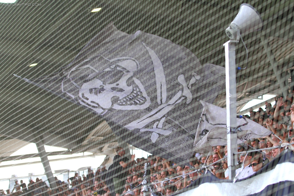 Sturm Graz - Rapid Wien
Oesterreichische Fussball Bundesliga, 5. Runde, SK Sturm Graz - SK Rapid Wien, Stadion Liebenau Graz, 16.08.2015. 

Foto zeigt Fans von Sturm
