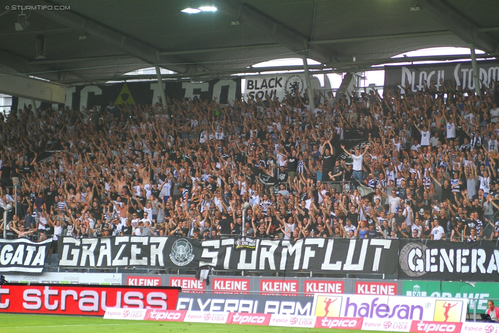 Sturm Graz - Rapid Wien
Oesterreichische Fussball Bundesliga, 5. Runde, SK Sturm Graz - SK Rapid Wien, Stadion Liebenau Graz, 16.08.2015. 

Foto zeigt Fans von Sturm
