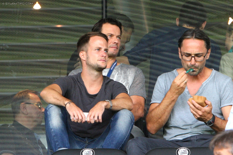 Sturm Graz - Rapid Wien
Oesterreichische Fussball Bundesliga, 5. Runde, SK Sturm Graz - SK Rapid Wien, Stadion Liebenau Graz, 16.08.2015. 

Foto zeigt Christian Klem (Sturm) und Guenther Neukirchner
