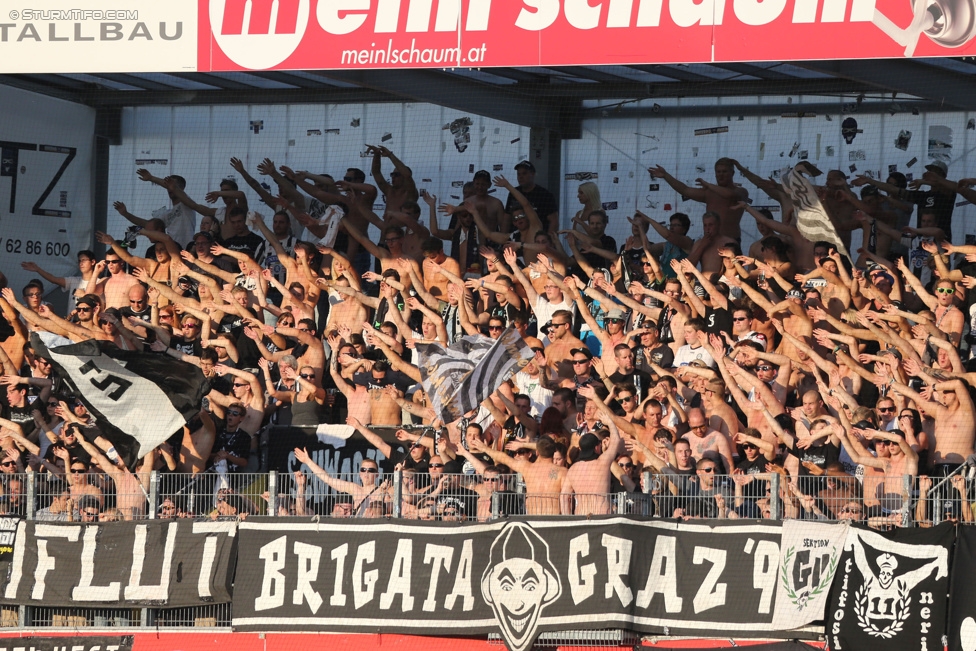 Ried - Sturm Graz
Oesterreichische Fussball Bundesliga, 6. Runde, SV Ried - SK Sturm Graz, Arena Ried, 22.08.2015. 

Foto zeigt Fans von Sturm
