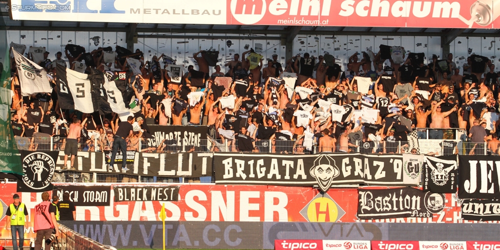 Ried - Sturm Graz
Oesterreichische Fussball Bundesliga, 6. Runde, SV Ried - SK Sturm Graz, Arena Ried, 22.08.2015. 

Foto zeigt Fans von Sturm
