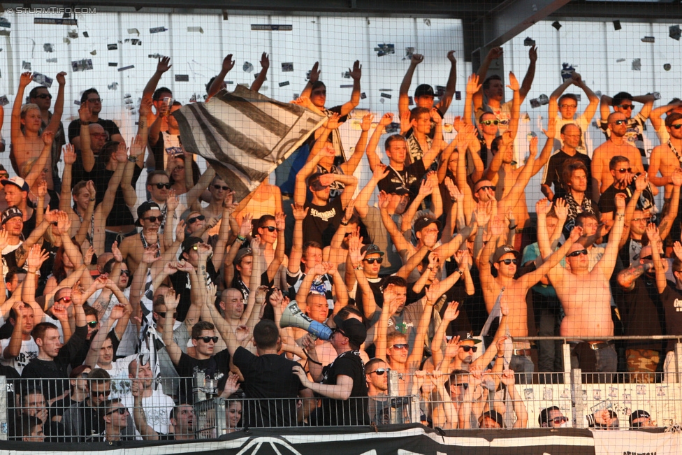 Ried - Sturm Graz
Oesterreichische Fussball Bundesliga, 6. Runde, SV Ried - SK Sturm Graz, Arena Ried, 22.08.2015. 

Foto zeigt Fans von Sturm
