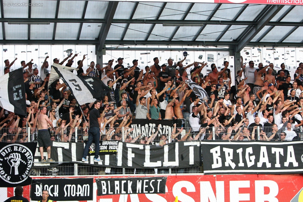 Ried - Sturm Graz
Oesterreichische Fussball Bundesliga, 6. Runde, SV Ried - SK Sturm Graz, Arena Ried, 22.08.2015. 

Foto zeigt Fans von Sturm
