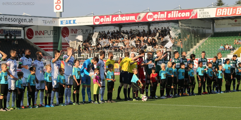 Ried - Sturm Graz
Oesterreichische Fussball Bundesliga, 6. Runde, SV Ried - SK Sturm Graz, Arena Ried, 22.08.2015. 

Foto zeigt die Mannschaft von Sturm, das Schiedsrichterteam und Mannschaft von Ried
