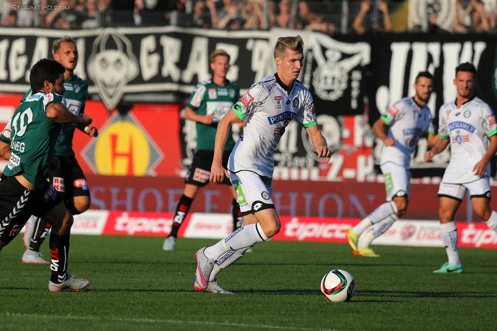 Ried - Sturm Graz
Oesterreichische Fussball Bundesliga, 6. Runde, SV Ried - SK Sturm Graz, Arena Ried, 22.08.2015. 

Foto zeigt Simon Piesinger (Sturm)
