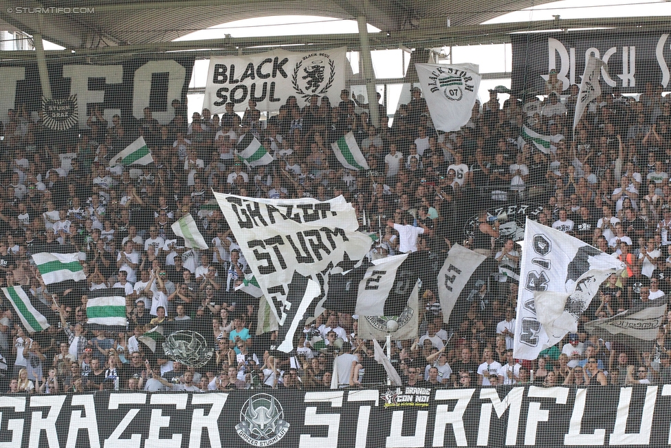 Sturm Graz - RB Salzburg
Oesterreichische Fussball Bundesliga, 7. Runde, SK Sturm Graz - FC RB Salzburg, Stadion Liebenau Graz, 30.08.2015. 

Foto zeigt Fans von Sturm
