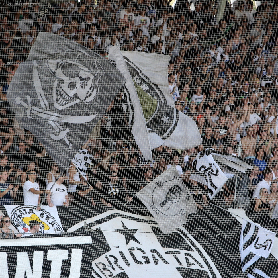 Sturm Graz - RB Salzburg
Oesterreichische Fussball Bundesliga, 7. Runde, SK Sturm Graz - FC RB Salzburg, Stadion Liebenau Graz, 30.08.2015. 

Foto zeigt Fans von Sturm
