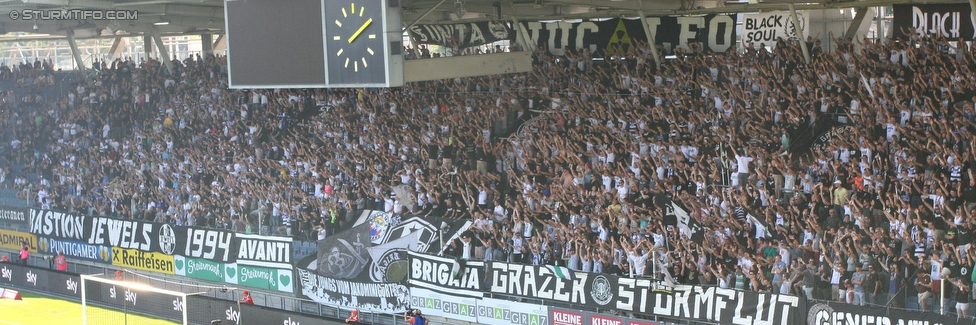 Sturm Graz - RB Salzburg
Oesterreichische Fussball Bundesliga, 7. Runde, SK Sturm Graz - FC RB Salzburg, Stadion Liebenau Graz, 30.08.2015. 

Foto zeigt Fans von Sturm
