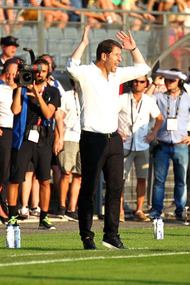 Sturm Graz - RB Salzburg
Oesterreichische Fussball Bundesliga, 7. Runde, SK Sturm Graz - FC RB Salzburg, Stadion Liebenau Graz, 30.08.2015. 

Foto zeigt Franco Foda (Cheftrainer Sturm)
Schlüsselwörter: aerger
