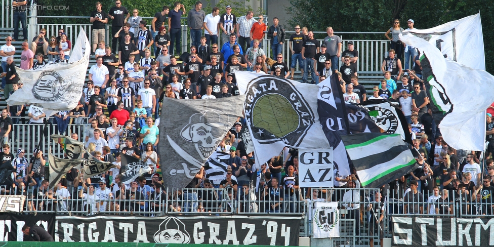 Mattersburg - Sturm Graz
Oesterreichische Fussball Bundesliga, 8. Runde, SV Mattersburg - SK Sturm Graz, Pappelstadion Mattersburg, 13.09.2015. 

Foto zeigt Fans von Sturm
