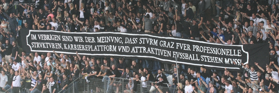 Sturm Graz - Austria Wien
Oesterreichische Fussball Bundesliga, 9. Runde, SK Sturm Graz - FK Austria Wien, Stadion Liebenau Graz, 19.09.2015. 

Foto zeigt Fans von Sturm mit einem Spruchband
Schlüsselwörter: protest